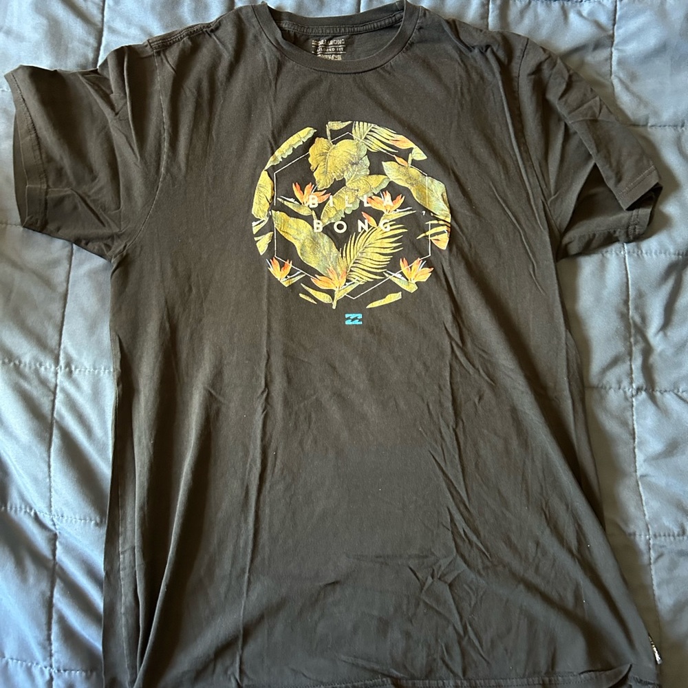 Billabong tee, mens large